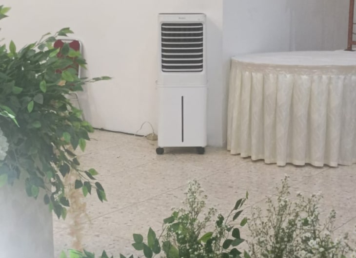 AC vs. Kipas Angin: Mana yang Lebih Efisien untuk Mendinginkan Ruangan?