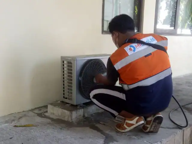 Service AC Split 